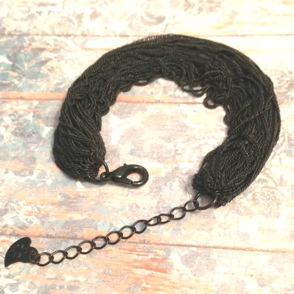 Slinky Chain Bracelet: Black